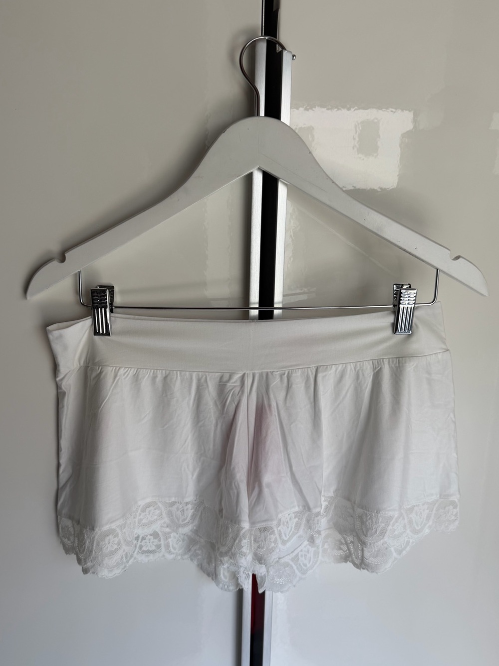 Commando White Lace-Trim Sleep Shorts